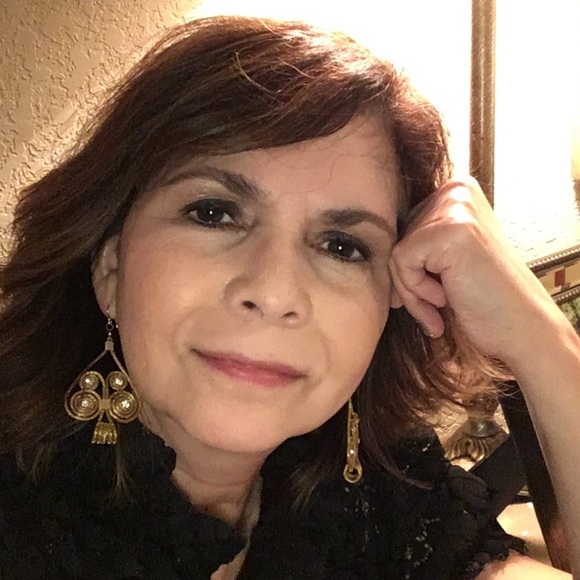 Meet your Posher - Picture 2 of 2